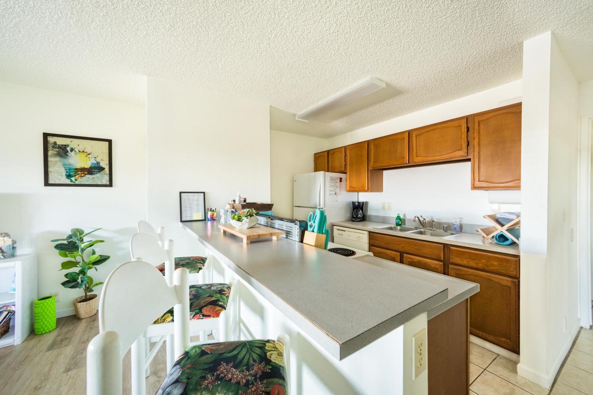 Kona 1br On Alii Dr Saltwater Pool Surf Sun Ac Close To Magic Sands